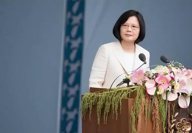 开本岛大陆对其定性澎湖外飘起五星红旗k8凯发马竞赞助最迟8天蔡英文将离(图8)